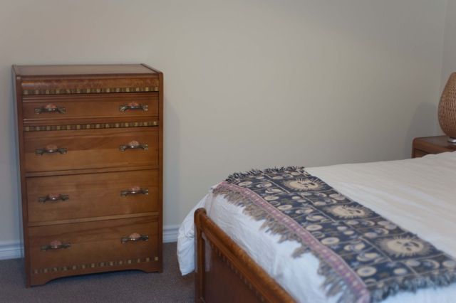 Part of the lovely vintage bedroom set.