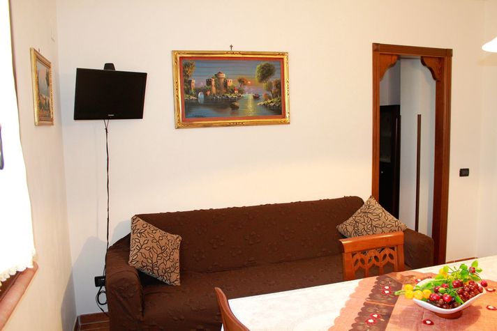 Living room - Kitchen
