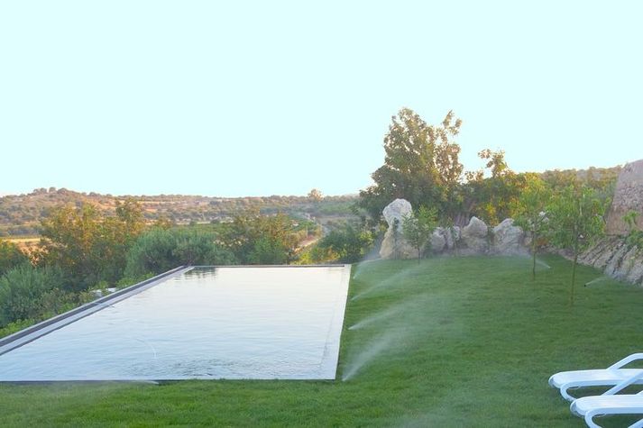 PoolOfHouse
