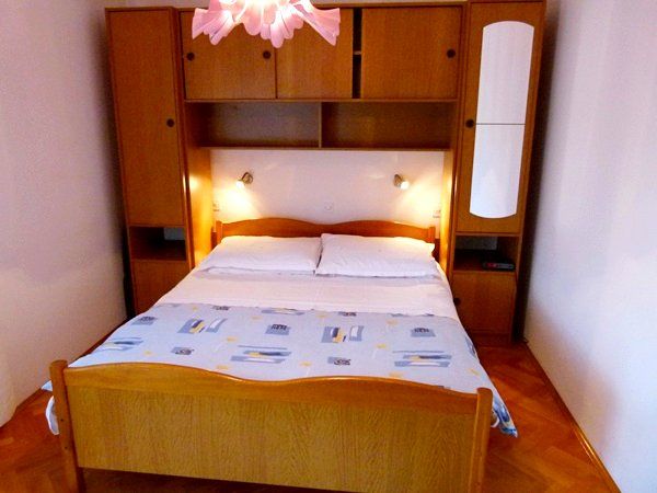 Lovely double bedroom
Lovely double bedroom