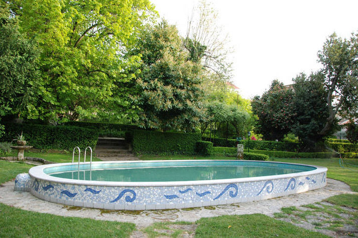 PoolOfHouse