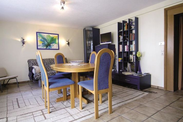 DiningRoom