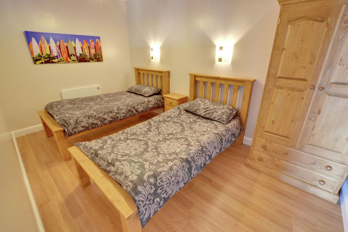 PoolOfHouse