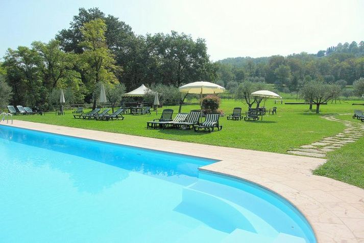 PoolOfHouse