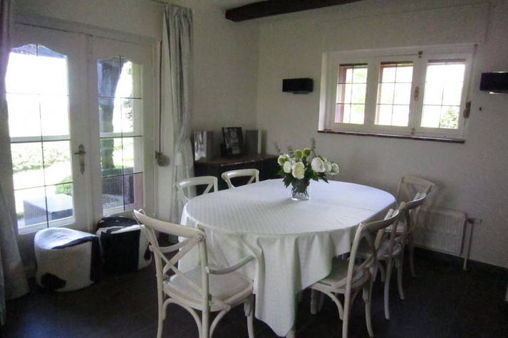 DiningRoom