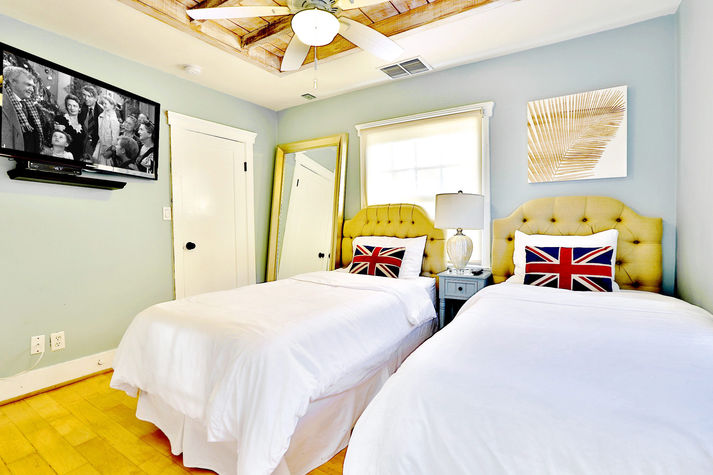 The West Hollywood House | Luxury Villa by Owner
The West Hollywood House | Luxury Villa by Owner
