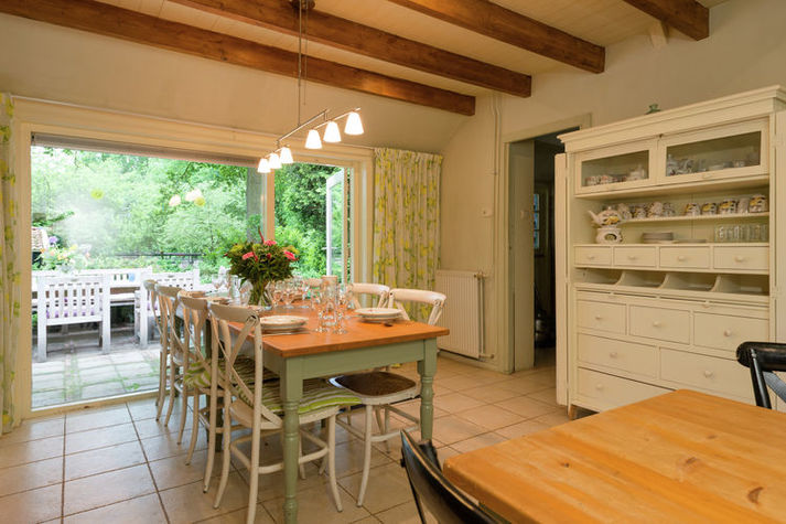 DiningRoom