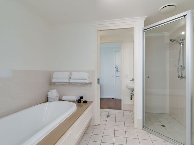 Main bathroom