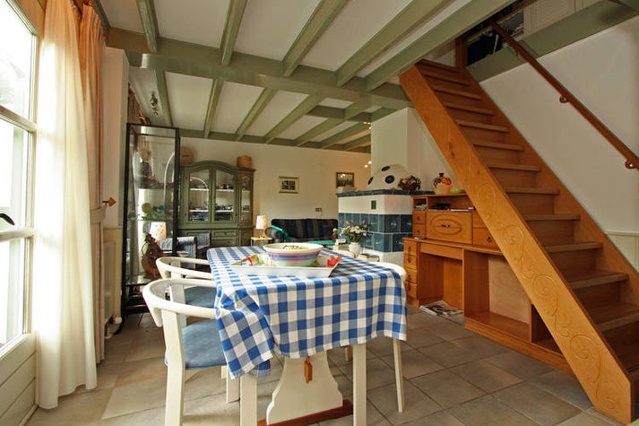 DiningRoom