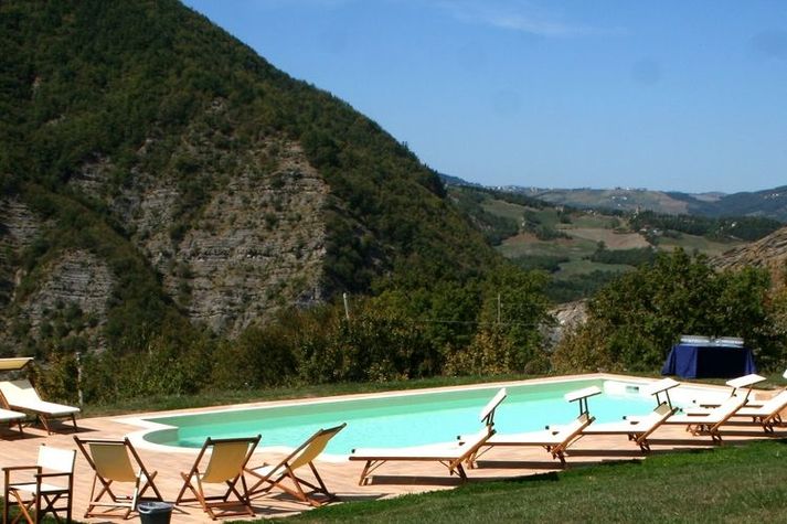 PoolOfHouse