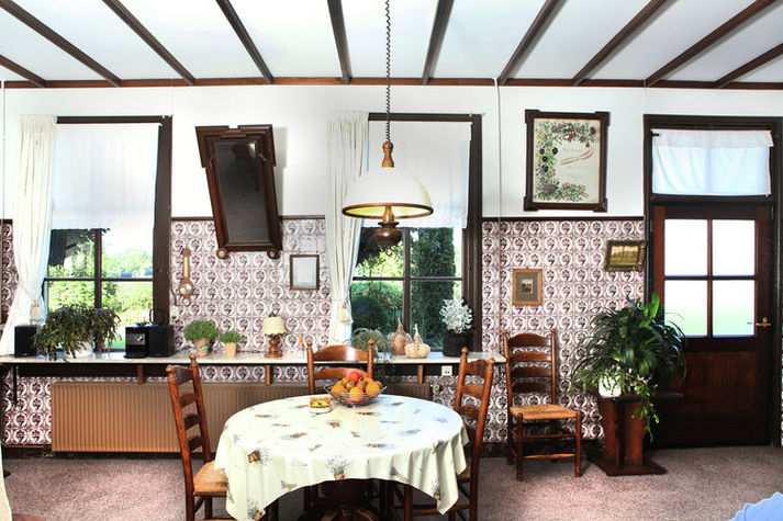 DiningRoom