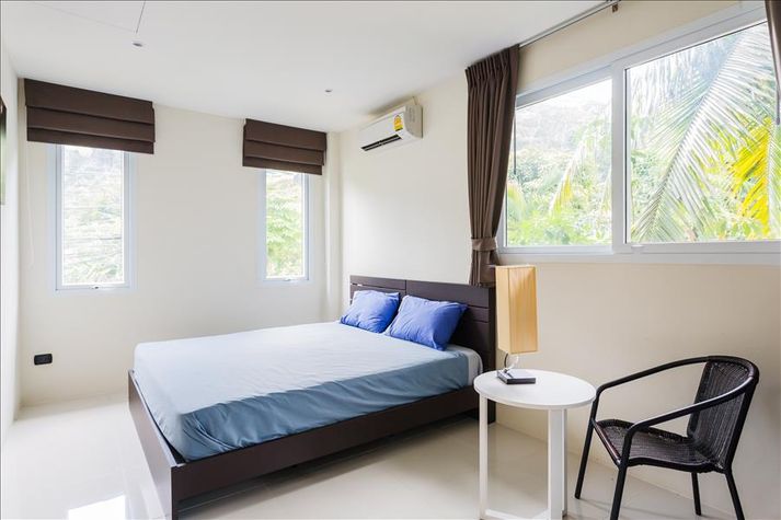Bedroom with AC
Bedroom with AC