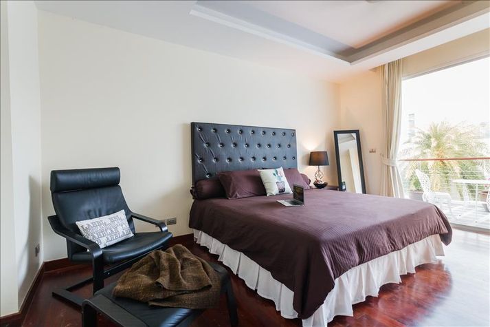 Bedroom with private balcony
Bedroom with private balcony
