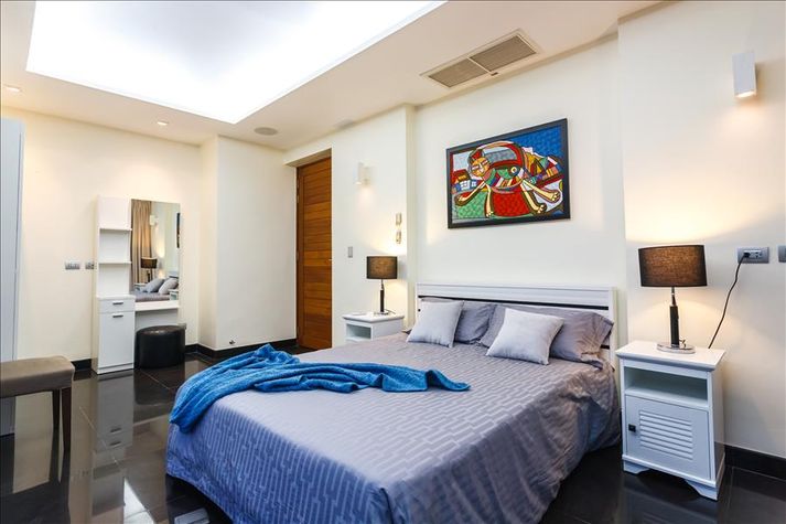 5th bedroom
5th bedroom