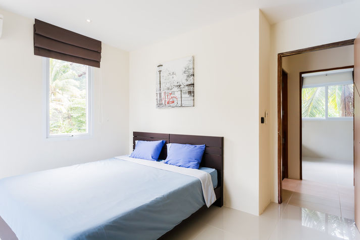 Bedroom with AC
Bedroom with AC