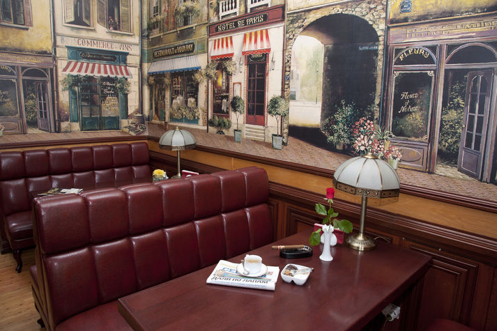 Lobby Bar
