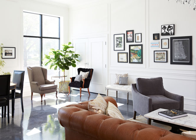 Lobby Club Room
