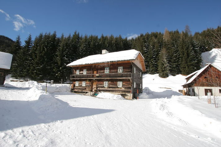 ExteriorWinter