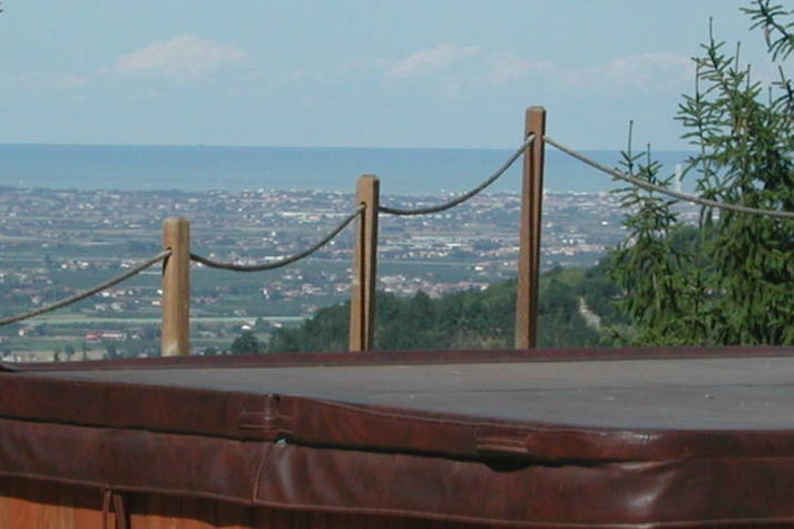 PoolOfHouse