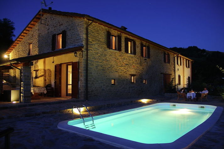 PoolOfHouse