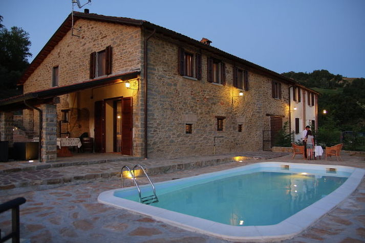 PoolOfHouse