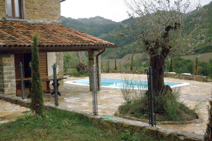 PoolOfHouse