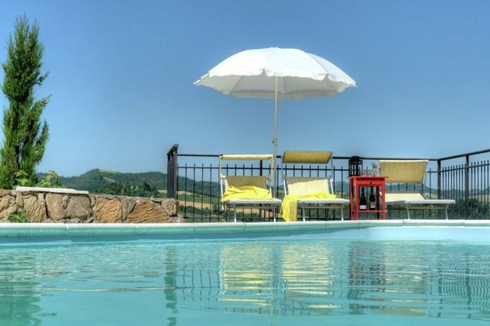 PoolOfHouse
