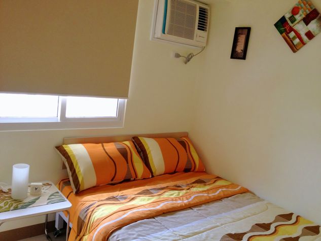 Queen size bed