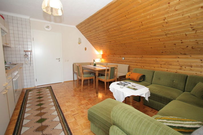DiningRoom