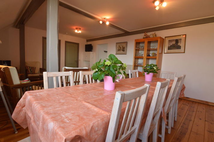 DiningRoom