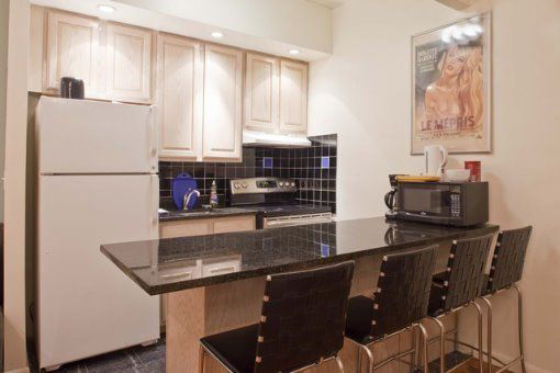 Granite peninsula& bar stools