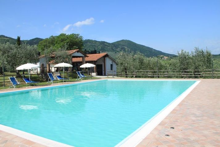 PoolOfHouse