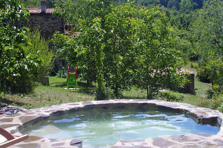 PoolOfHouse