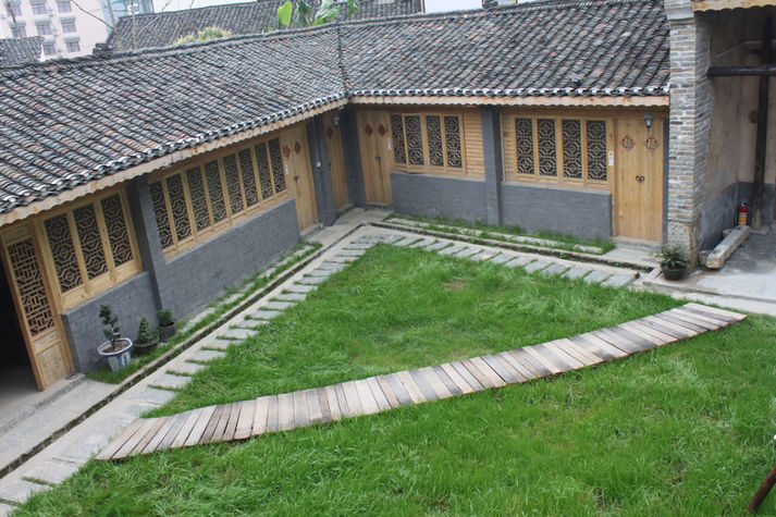 yangshuo Loong Old House mainyard