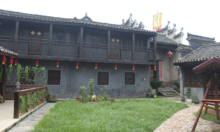 yangshuo cultural house mainyard