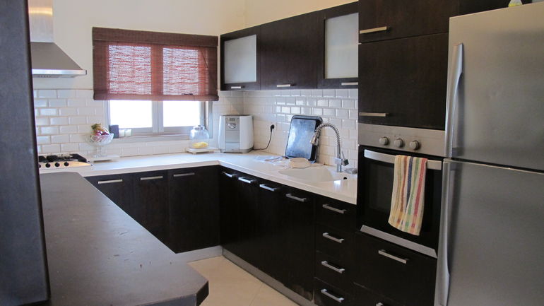 Fully-equipped kitchen