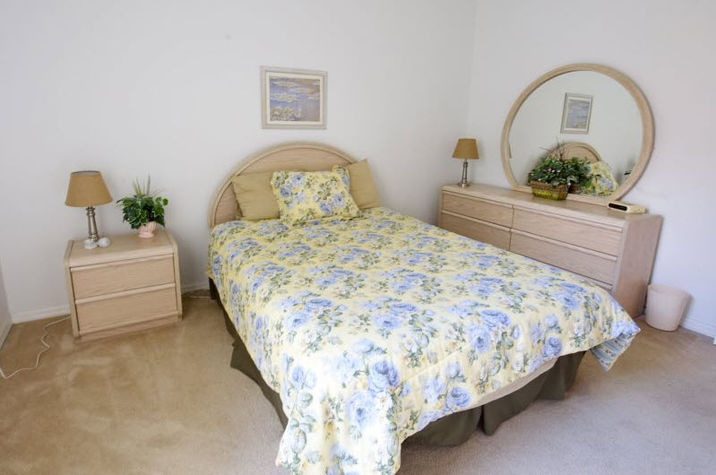 Queen bedroom