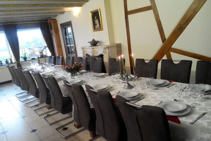 DiningRoom