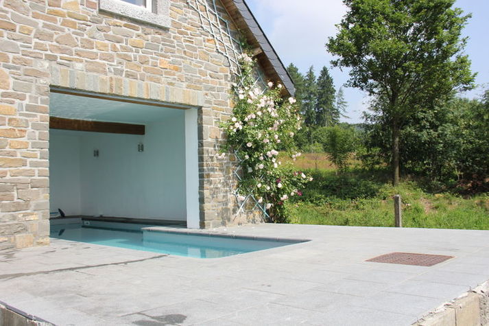 PoolOfHouse