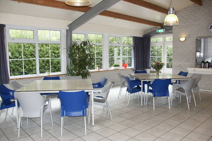 DiningRoom