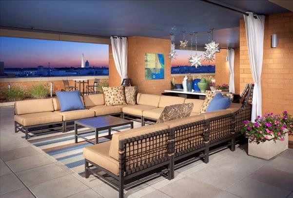 Spacious common area with lots of comfortable seating available