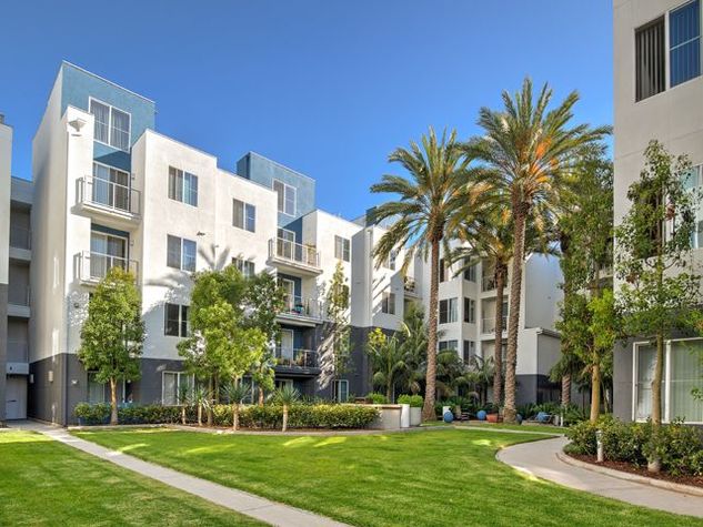 Courtyard1