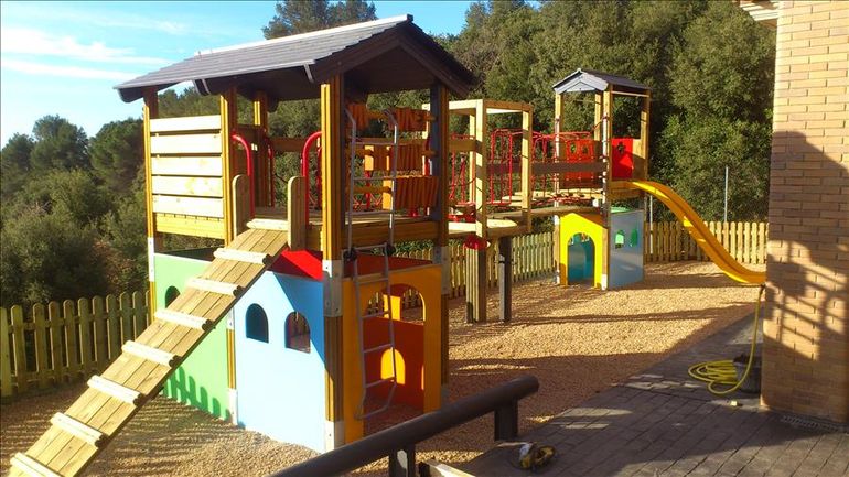 Private children's playpark in garden!
Private children's playpark in garden!