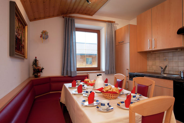 DiningRoom
