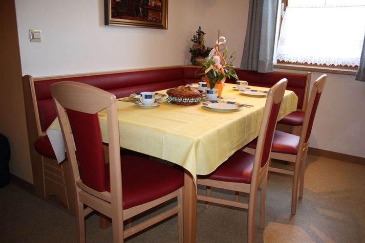 DiningRoom