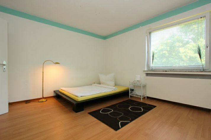 guest room -4-