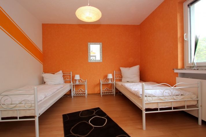 guest room -1-