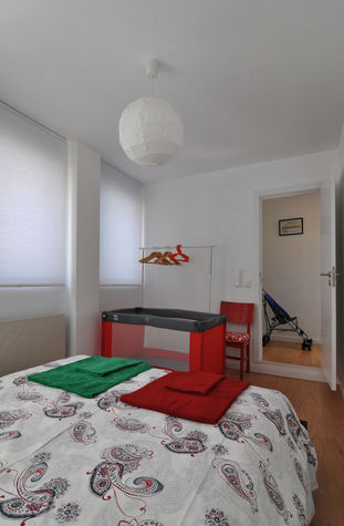 ROOM 1