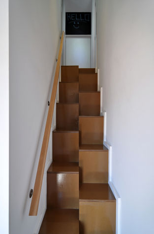 STAIRS TO 2 ROOMS