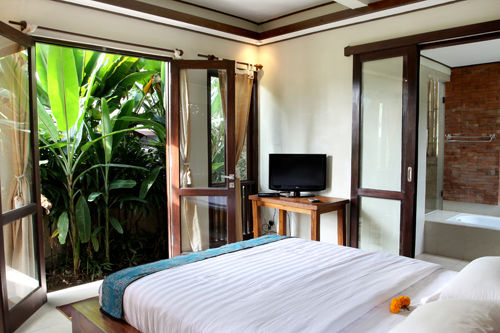 Bedroom Downsatairs
